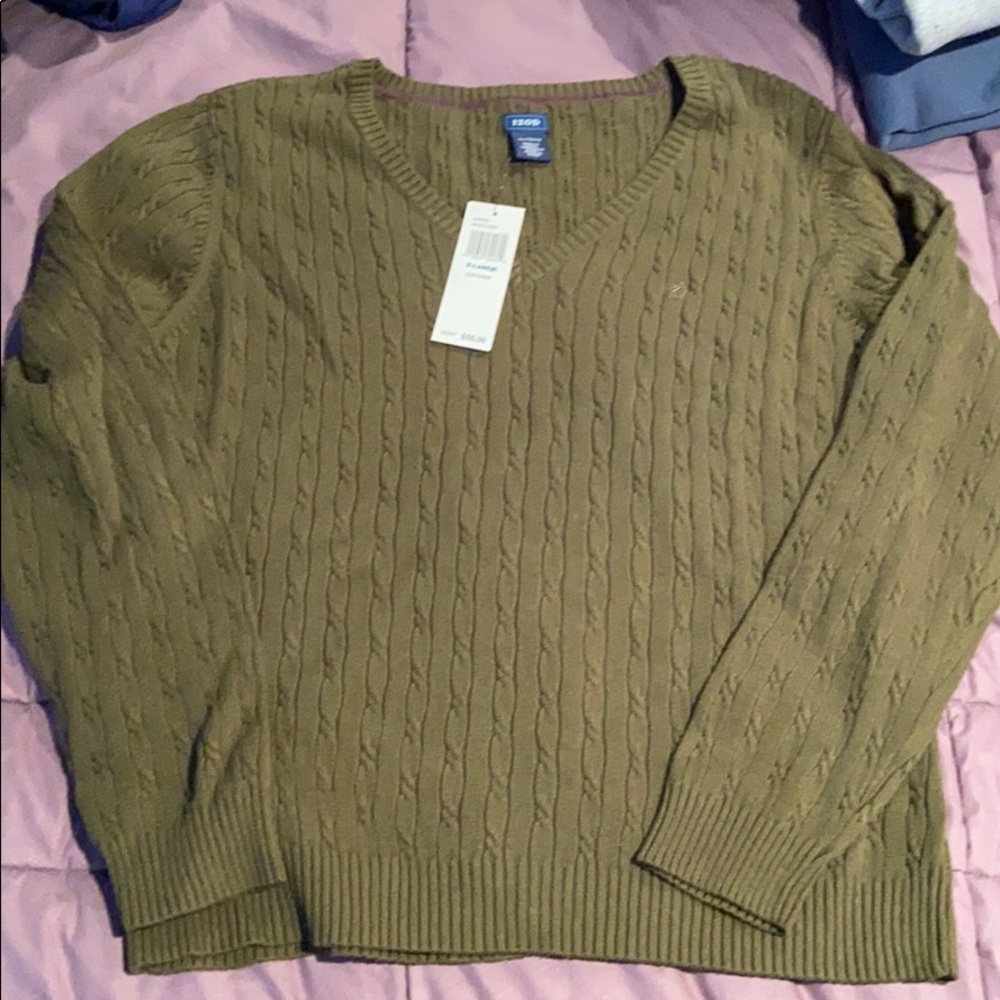 IZOD v neck sweater. XL.